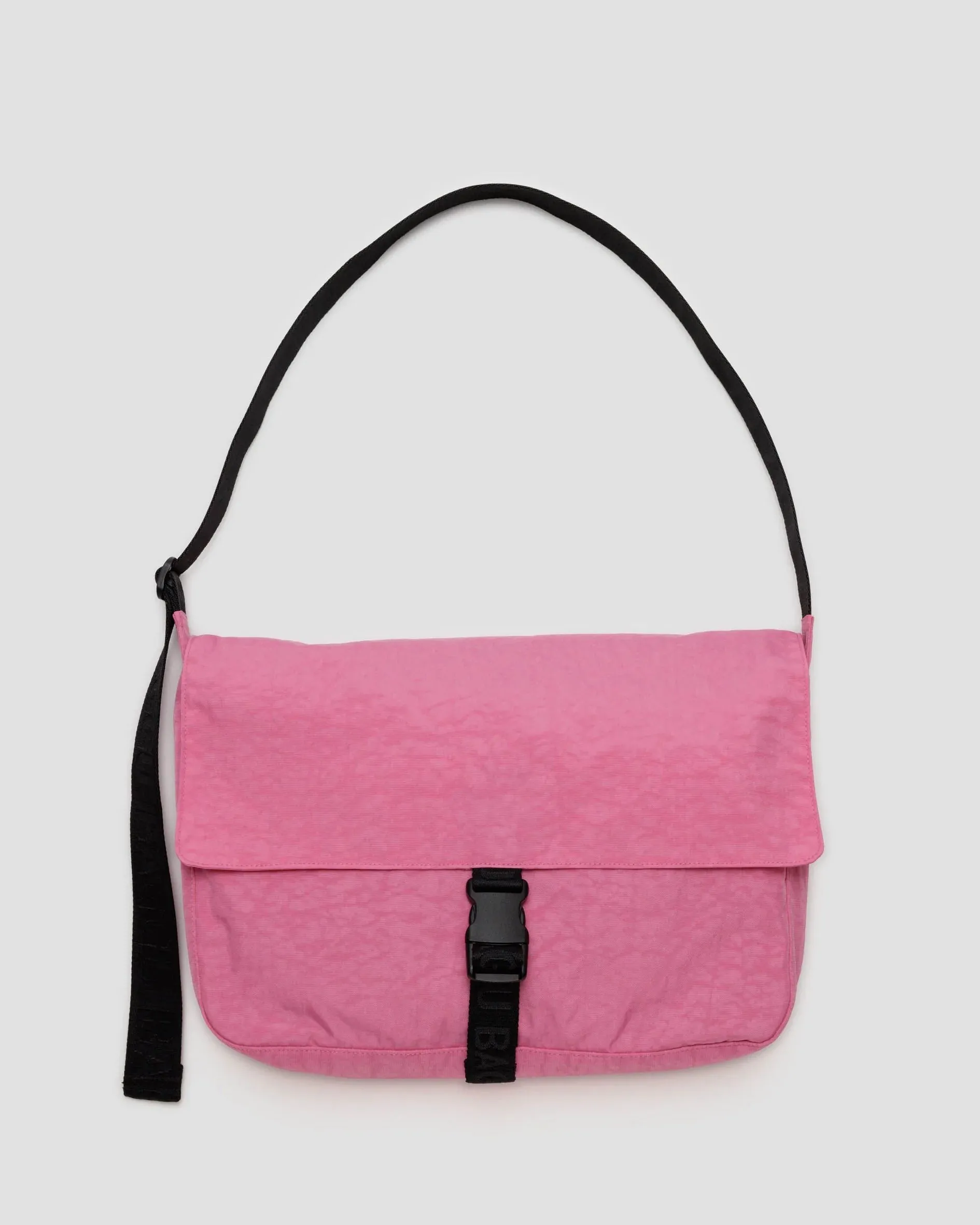 BAGGU Nylon Messenger Bag