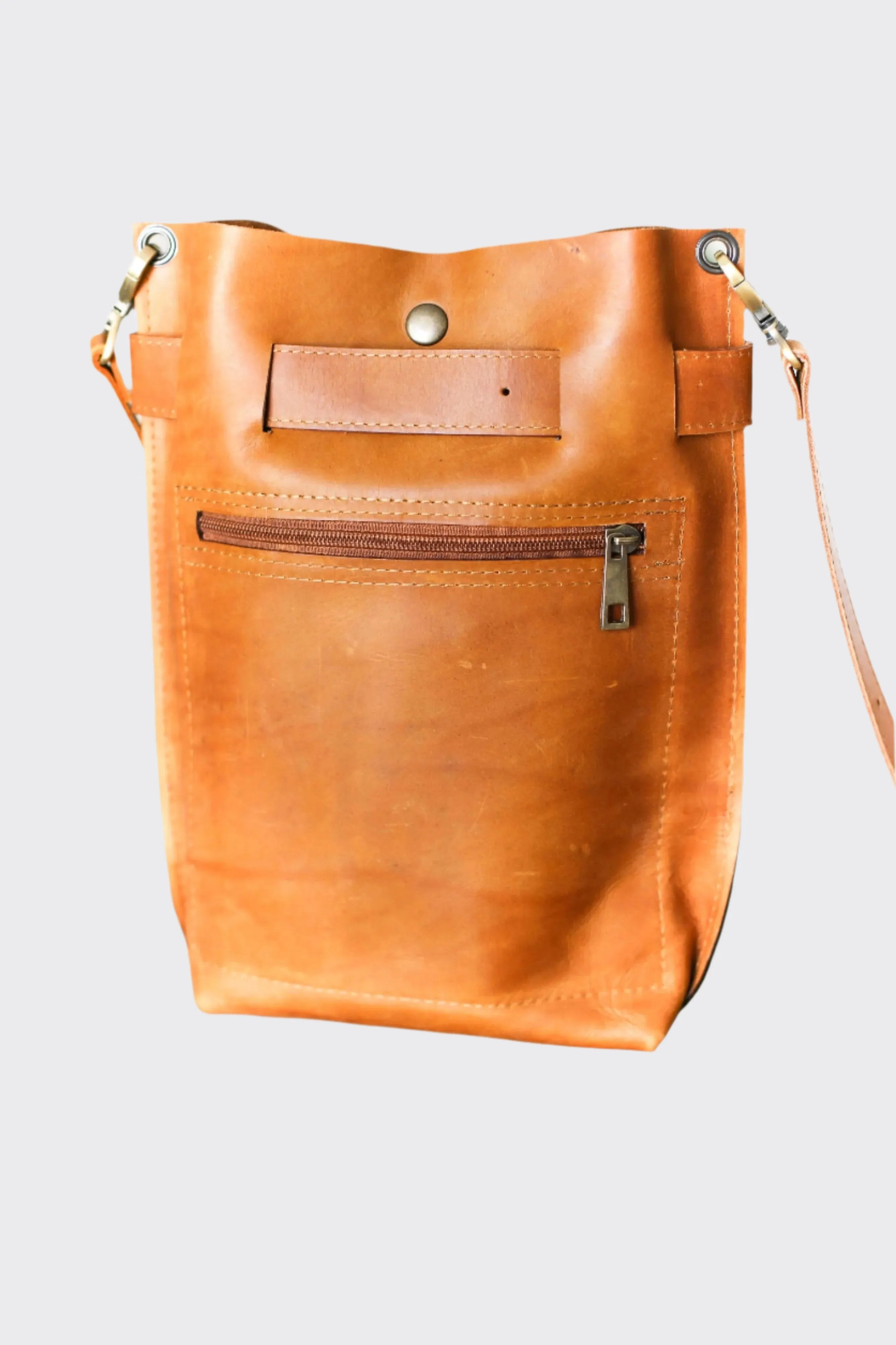 Brown Leather Bag w/Chain