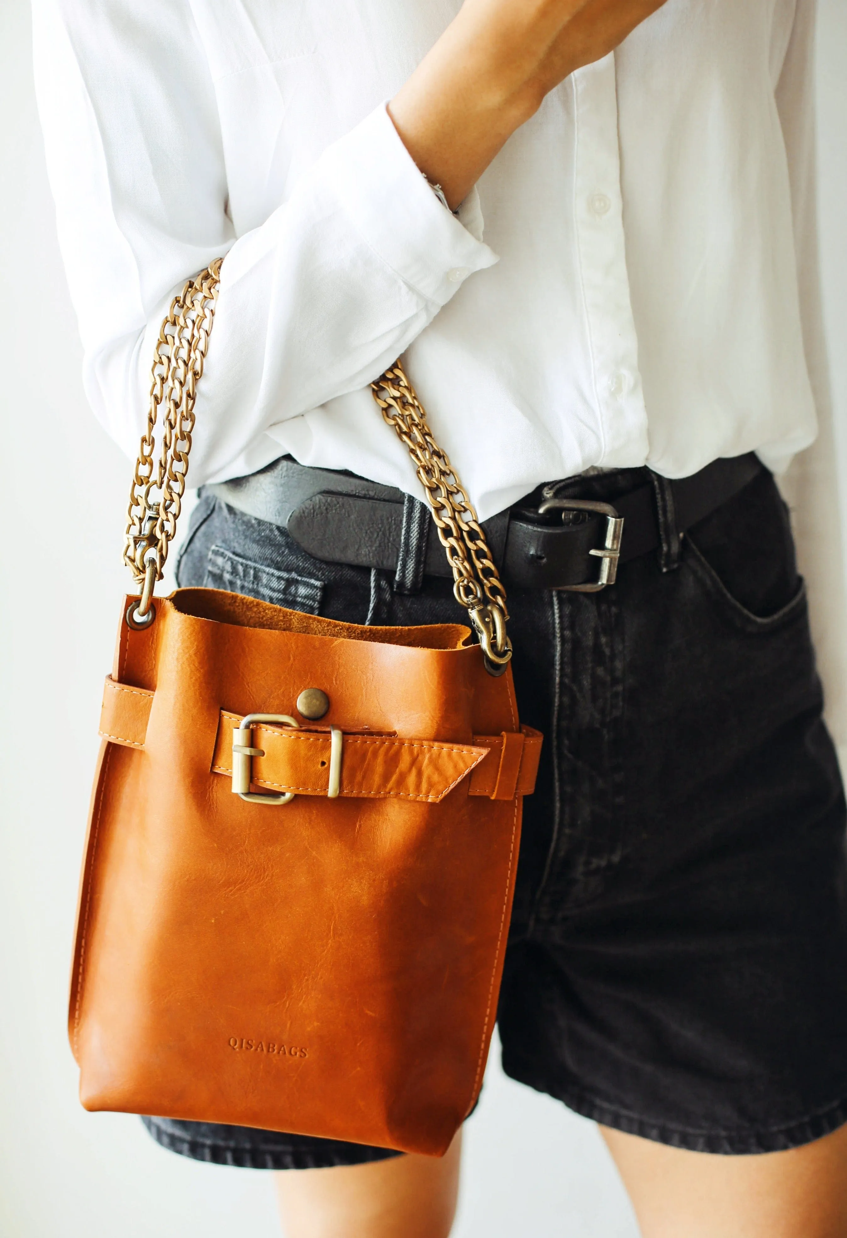 Brown Leather Bag w/Chain