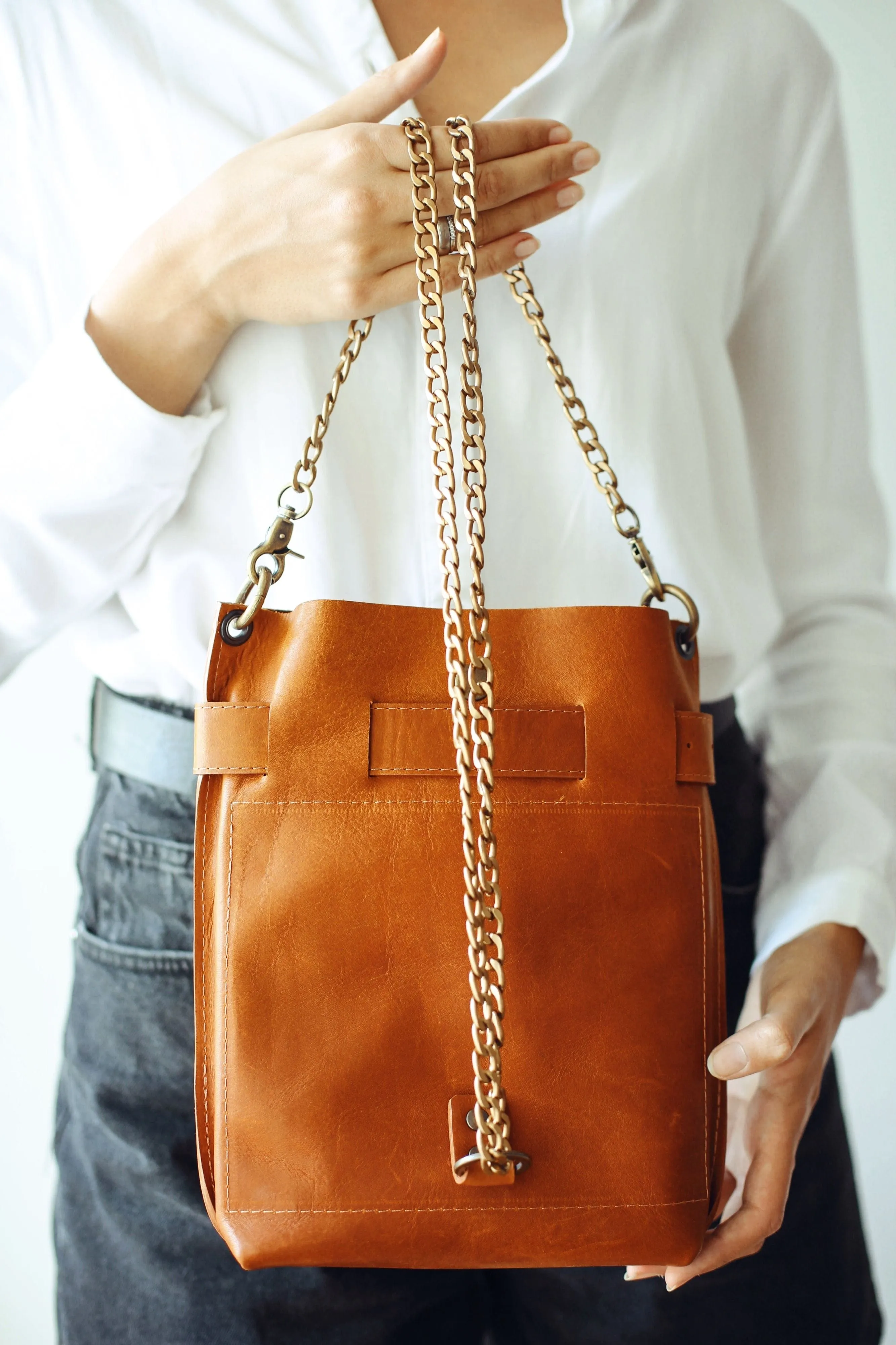 Brown Leather Bag w/Chain