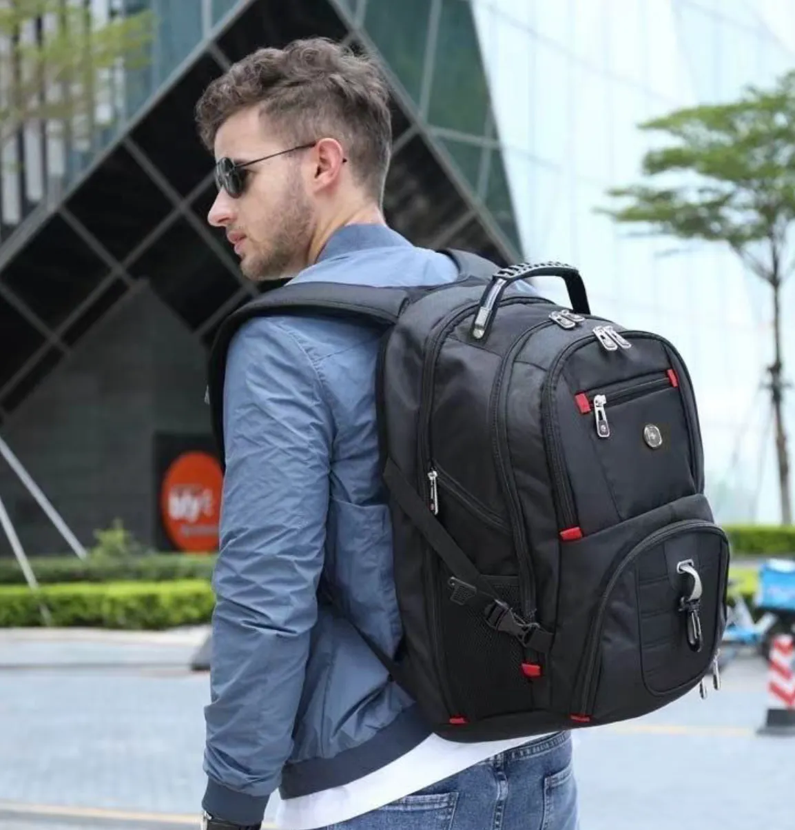 Swiss Design Large Capacity Anti-Theft Travel Backpack with USB Charging